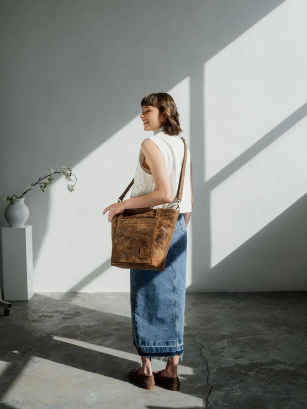 Berliner Bags Verona Leather Tote – Walnut Brown Shoulder / Crossbody Bag - Picture 6 of 9